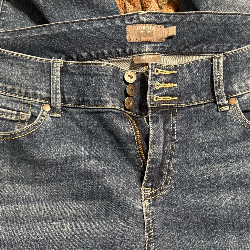 Torrid jegging “Super Soft” 18 tall.